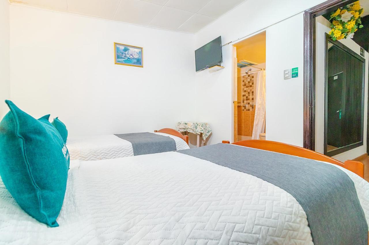 לינה וארוחת בוקר Ayenda 1080 Bogota Alpes Castellana מראה חיצוני תמונה